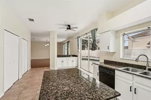 11106 Kempton Vista Dr, Riverview, FL 33579 - Photo 16