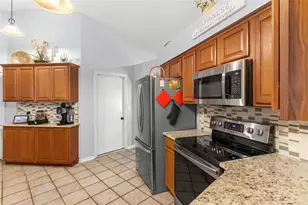 9715 Glenpointe Dr, Riverview, FL 33569 - Photo 14