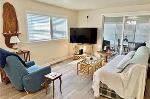 7186 Mt Arlington Dr NE, Saint Petersburg, FL 33702 - Photo 10