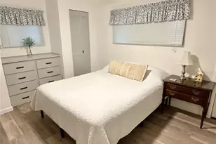 7186 Mt Arlington Dr NE, Saint Petersburg, FL 33702 - Photo 12