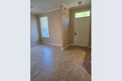9228 Lake Chase Island Way #9228, Tampa, FL 33626 - Photo 2
