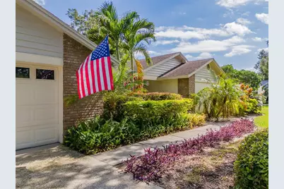 222 Halton Circle, Seffner, FL 33584 - Photo 8