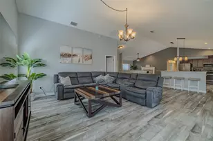 222 Halton Cir, Seffner, FL 33584 - Photo 22