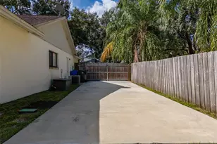 222 Halton Cir, Seffner, FL 33584 - Photo 56