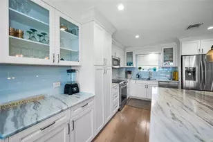 1365 Snell Isle Blvd NE, Saint Petersburg, FL 33704 - Photo 26