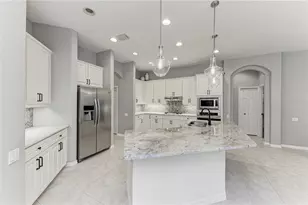 12827 Penguin Dr, Bradenton, FL 34212 - Photo 6