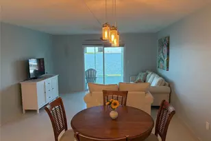 464 Paula Dr N, Dunedin, FL 34698 - Photo 16