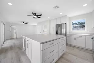 130 87th Ave, Treasure Island, FL 33706 - Photo 10