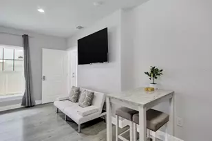 405 S Westland Ave, Tampa, FL 33606 - Photo 8