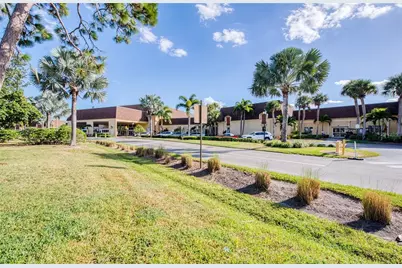 2227 Nottingham Greens Drive, Sun City Center, FL 33573 - Photo 32