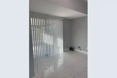 10106 Royal Acres Court, Tampa, FL 33615 - Photo 12