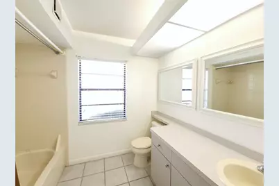 1328 Corner Oaks Drive, Brandon, FL 33510 - Photo 14