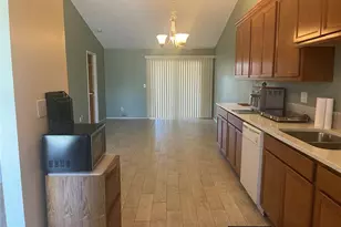 10700 41st Ct N, Clearwater, FL 33762 - Photo 6