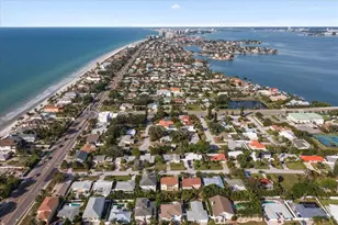 941 Palm Dr, Belleair Beach, FL 33786 - Photo 24