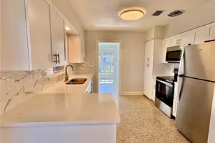 941 Palm Dr, Belleair Beach, FL 33786 - Photo 10