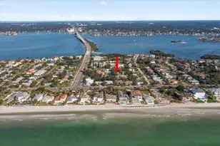 941 Palm Dr, Belleair Beach, FL 33786 - Photo 1