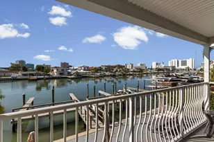 185 Brightwater Dr, Clearwater Beach, FL 33767 - Photo 4