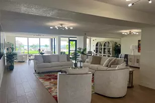 634 Edgewater Dr, Dunedin, FL 34698 - Photo 18