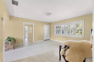 317 Brentwood Dr, Temple Terrace, FL 33617 - Photo 18