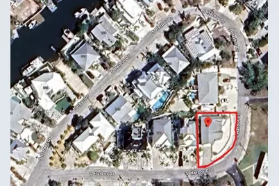 237 S Harbor Drive, Holmes Beach, FL 34217 - Photo 8