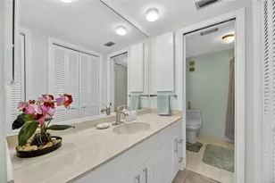 7100 Sunshine Skyway Ln S, Saint Petersburg, FL 33711 - Photo 36