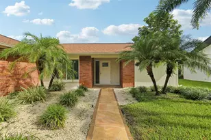 2866-1 Thistle Ct N, Palm Harbor, FL 34684 - Photo 4