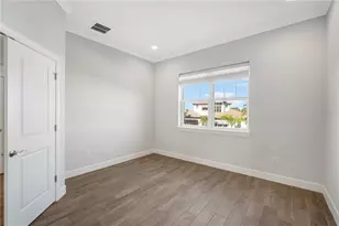 4055 Rocky Shores Dr, Tampa, FL 33634 - Photo 12