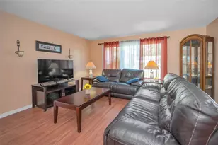 2087 Hillwood Dr, Clearwater, FL 33763 - Photo 8