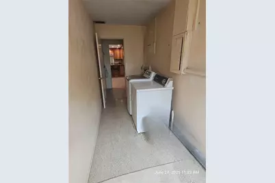 1101 87th Avenue N, Saint Petersburg, FL 33702 - Photo 6