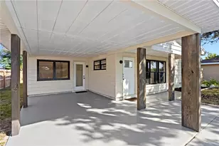 10685 109th St, Largo, FL 33778 - Photo 2