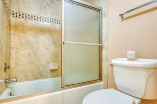 225 Country Club Dr, Largo, FL 33771 - Photo 26