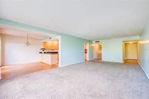 225 Country Club Dr, Largo, FL 33771 - Photo 10