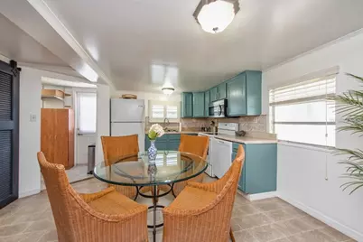 4851 W Gandy Boulevard #B2L38, Tampa, FL 33611 - Photo 6