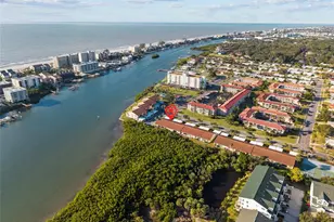 10152 Regal Dr, Largo, FL 33774 - Photo 30