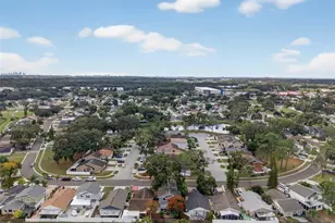 10408 Rosemount Dr, Tampa, FL 33624 - Photo 12