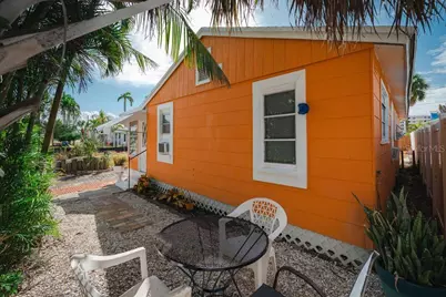 13320 2nd Street E, Madeira Beach, FL 33708 - Photo 2