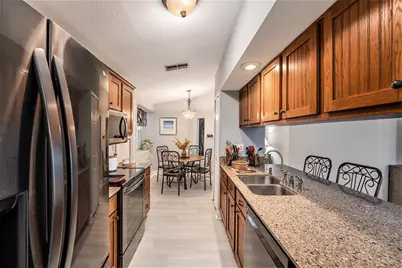 643 Satinleaf Avenue, Oldsmar, FL 34677 - Photo 12