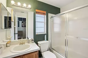 2316 Fletchers Point Cir, Tampa, FL 33613 - Photo 14