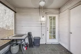 2316 Fletchers Point Cir, Tampa, FL 33613 - Photo 24