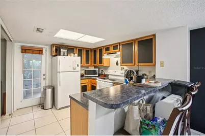2316 Fletchers Point Circle, Tampa, FL 33613 - Photo 6