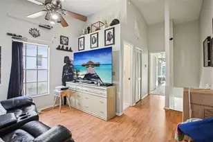 2316 Fletchers Point Cir, Tampa, FL 33613 - Photo 12