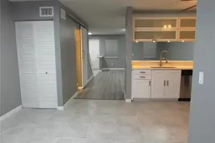 5305 Abinger Ct, Tampa, FL 33624 - Photo 14