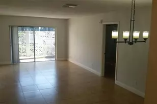 4606 W Gray St, Tampa, FL 33609 - Photo 2