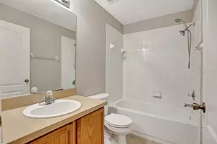 6165 Skylarkcrest Dr, Lithia, FL 33547 - Photo 16