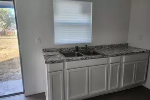 8522 Tidewater Trail, Tampa, FL 33619 - Photo 16