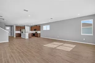 9240 Derbyshire Dr, Parrish, FL 34219 - Photo 14