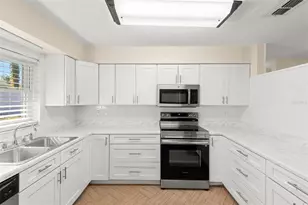 4115 E 97th Ave, Tampa, FL 33617 - Photo 12