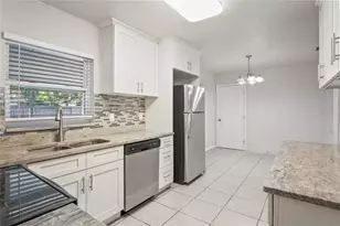 2136 67th Ave S, Saint Petersburg, FL 33712 - Photo 8