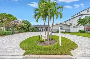 196 1st St W, Tierra Verde, FL 33715 - Photo 1