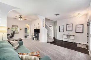 4204 Harbor Lake Dr, Lutz, FL 33558 - Photo 8